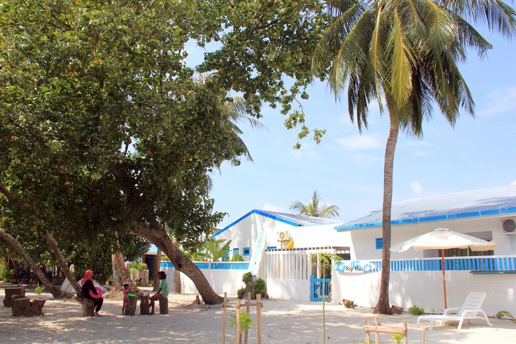Rip Tide Vacation Inn, K.Guraidhoo Guraidhoo  Exterior photo