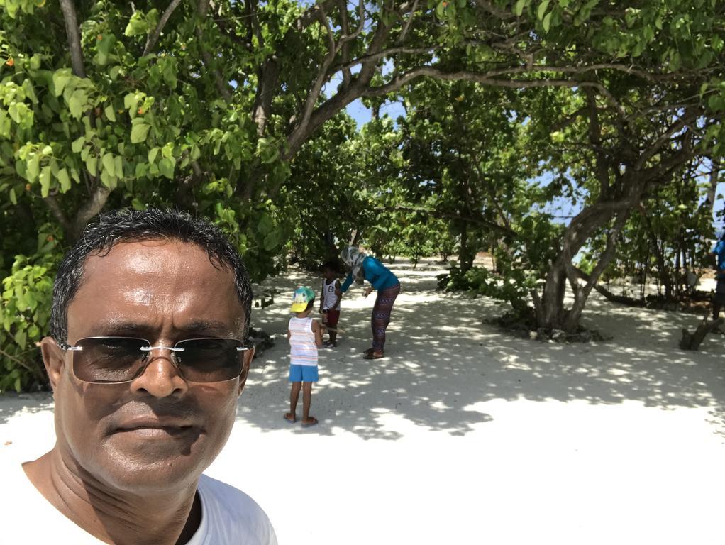 Rip Tide Vacation Inn, K.Guraidhoo Guraidhoo  Exterior photo